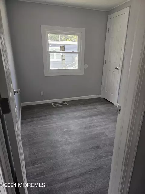 5 Misty Ln, Jackson, NJ 08527 photo 5