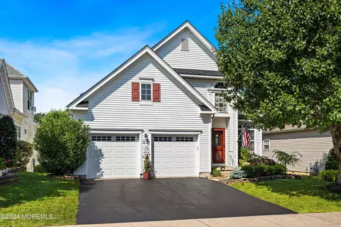 23 Hyacinth Ct, Holmdel, NJ 07733