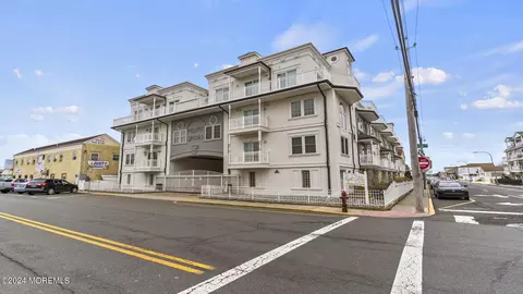 15 Sumner Ave #13, Seaside Heights, NJ 08751