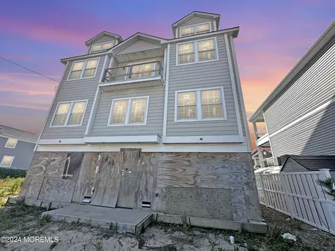 331 N Bay Dr, Mantoloking, NJ 08738