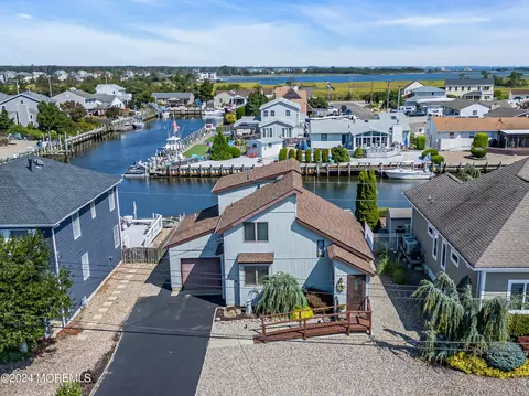1046 Bowsprit Pt, Lanoka Harbor, NJ 08734