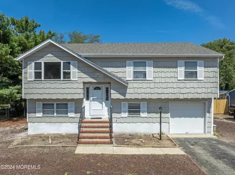 1224 Bay Ave, Toms River, NJ 08753