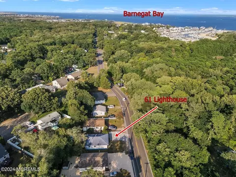 61 Lighthouse Dr, Waretown, NJ 08758 photo 3