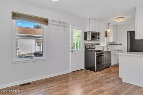 61 Lighthouse Dr, Waretown, NJ 08758 photo 7
