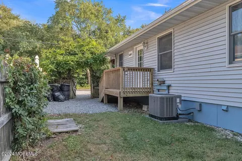 61 Lighthouse Dr, Waretown, NJ 08758 photo 28