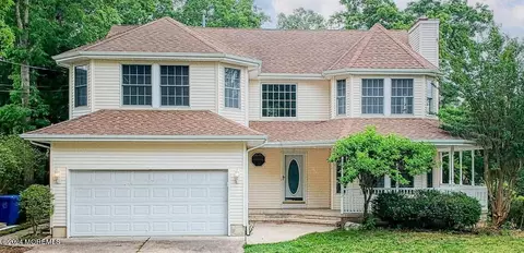 1002 Crew Ln, Stafford, NJ 08050