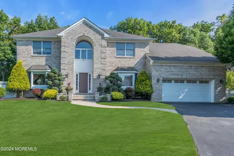 Exterior - 24 Ryjac Dr, Brick, NJ 08724 photo 4 of 12