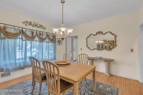 Dining - 24 Ryjac Dr, Brick, NJ 08724 photo 3 of 6