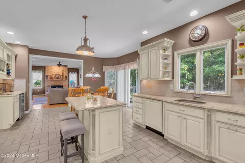 Kitchen - 24 Ryjac Dr, Brick, NJ 08724 photo 1 of 5