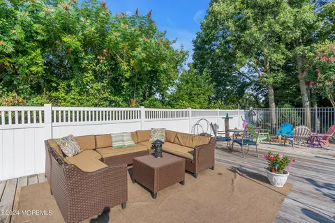 Exterior - 24 Ryjac Dr, Brick, NJ 08724 photo 8 of 12