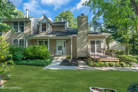 6 Hickory Ct #B, Brielle, NJ 08730