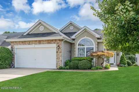 87 Pebble Beach Blvd, Jackson, NJ 08527