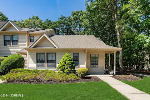 48 Snapdragon Ct, Jackson, NJ 08527 photo 1