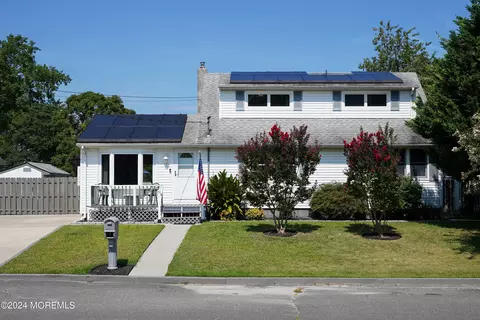 124 Salmon St, Brick, NJ 08723