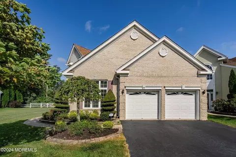 66 Jumping Brook Dr, Lakewood, NJ 08701