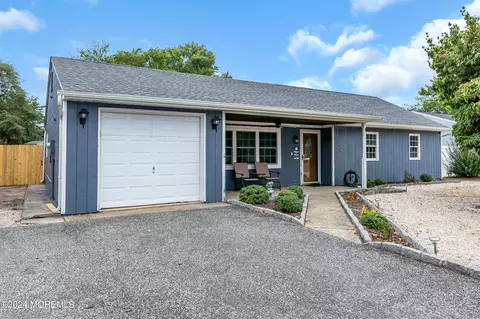 1228 Bay Ave, Toms River, NJ 08753