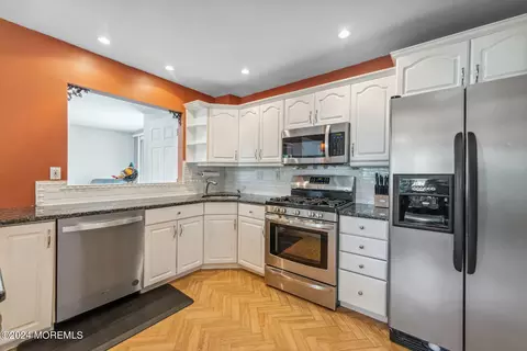 Kitchen - 32 Wilson Cir W, Red Bank, NJ 07701 photo 1 of 2