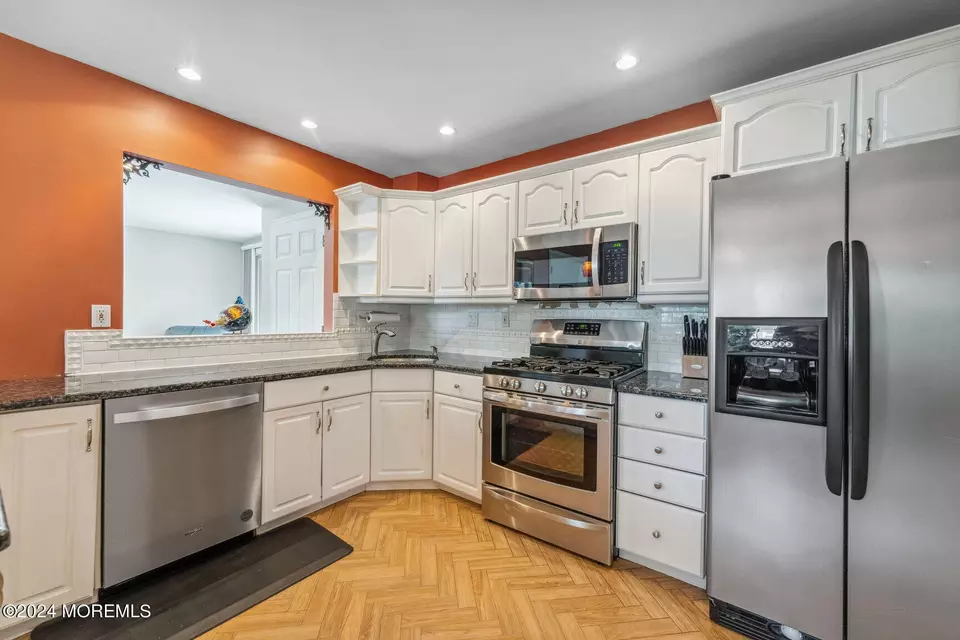 Kitchen - 32 Wilson Cir W, Red Bank, NJ 07701 photo 1 of 2