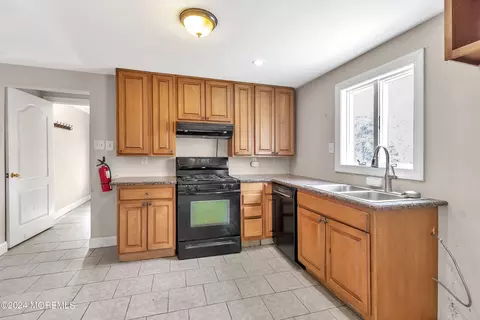 430 Everett Rd, Holmdel, NJ 07733 photo 5