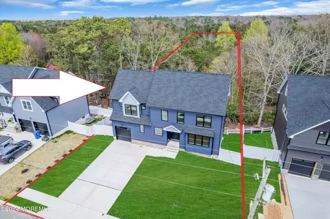 825 Buccaneer Ln, Manahawkin, NJ 08050