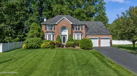 12 Hastings Ct, Jackson, NJ 08527