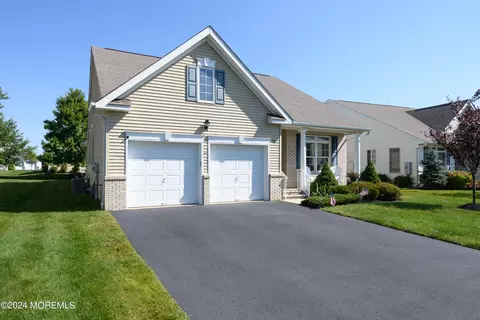 56 Redwood Dr, Ocean, NJ 07712