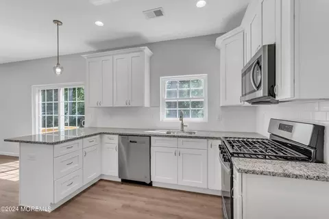 699 Willys Ln, Jackson, NJ 08527 photo 19