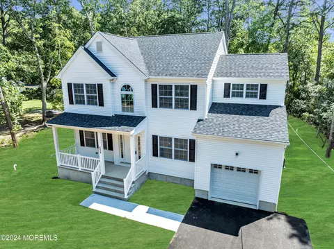 699 Willys Ln, Jackson, NJ 08527 photo 2