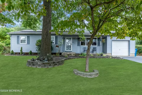 138 Susan Dr, Jackson, NJ 08527