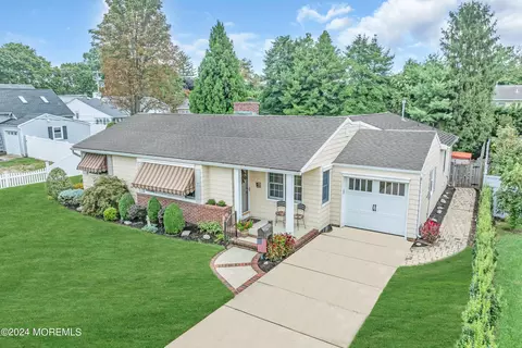53 Catherine Ave, Red Bank, NJ 07701