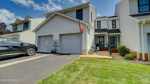 24 Chestnut Way #2-4, Manalapan, NJ 07726