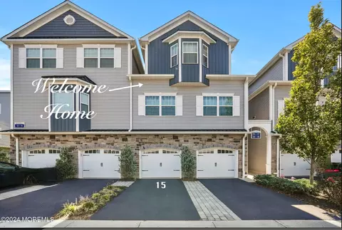 15 Emily Ct, Hazlet, NJ 07730