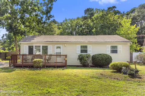 232 Green St, Old Bridge, NJ 08857