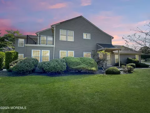 31 Ethan Allen Dr # D, Monroe, NJ 08831