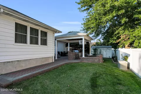 28 Crescent Pl, Matawan, NJ 07747 photo 46