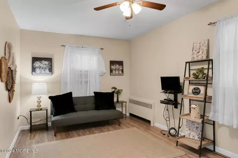 28 Crescent Pl, Matawan, NJ 07747 photo 22