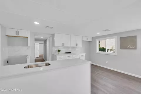 Kitchen - 23 Dock Ave, Waretown, NJ 08758 photo 1 of 4