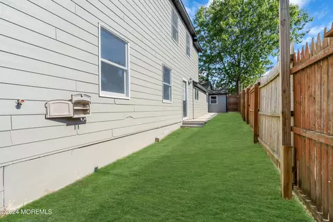 Exterior - 23 Dock Ave, Waretown, NJ 08758 photo 8 of 19