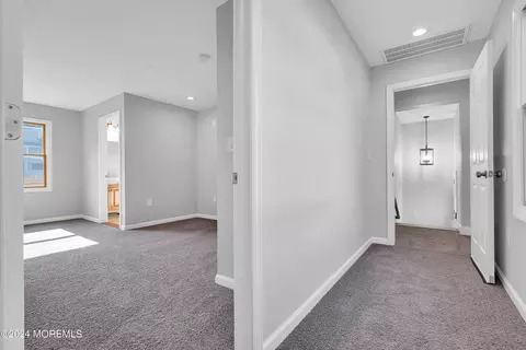 Entry Way - 23 Dock Ave, Waretown, NJ 08758 photo 5 of 10