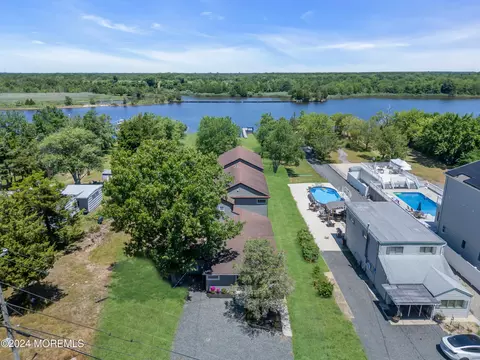 23 Dock Ave, Waretown, NJ 08758