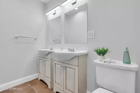 Bath - 23 Dock Ave, Waretown, NJ 08758 photo 4 of 5