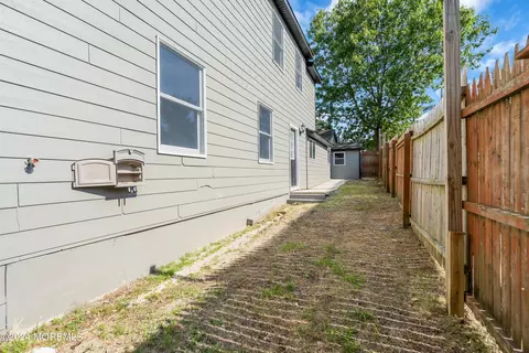 Exterior - 23 Dock Ave, Waretown, NJ 08758 photo 17 of 19