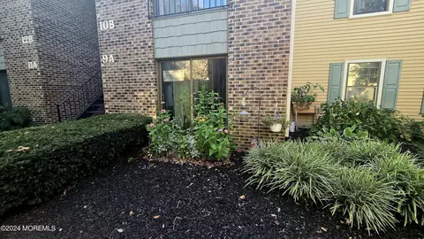 9 W Bluebell Ln # A, Mount Laurel, NJ 08054