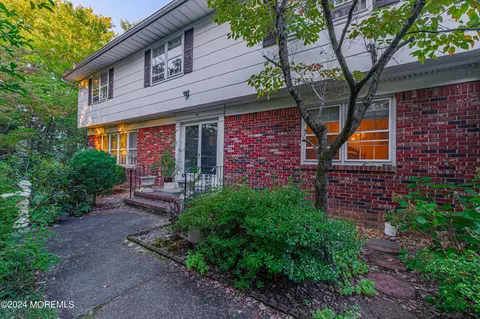41 Slayback Dr, Princeton Junction, NJ 08550