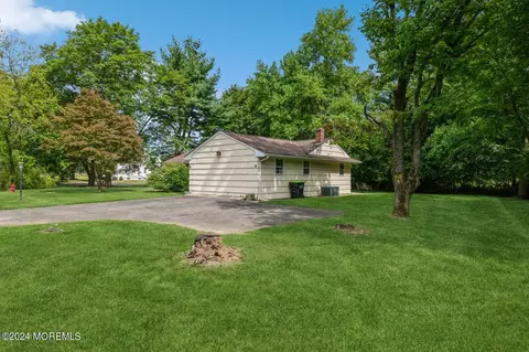 Exterior - 129 Cottrell Rd, Matawan, NJ 07747 photo 5 of 5