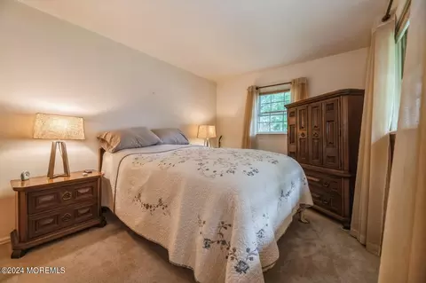 Bedroom - 129 Cottrell Rd, Matawan, NJ 07747 photo 2 of 4