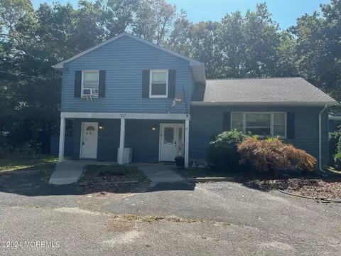 73 Manchester Ave, Forked River, NJ 08731