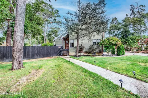 1944 Sweetwood Dr, Forked River, NJ 08731
