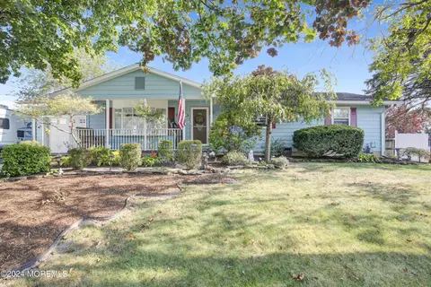 1424 4th Ave, Toms River, NJ 08757