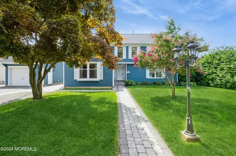 1208 Rue Ave, Point Pleasant, NJ 08742